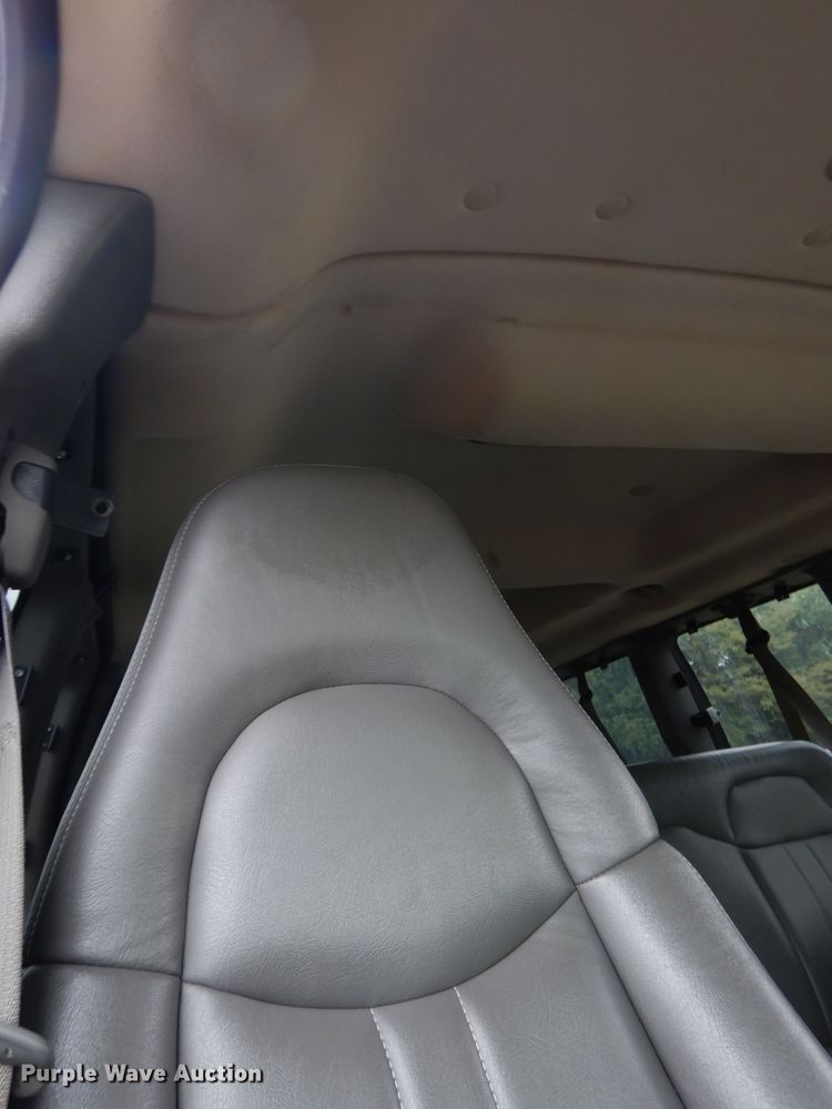 image for item DK2983 2008 Chevrolet Express 3500  van