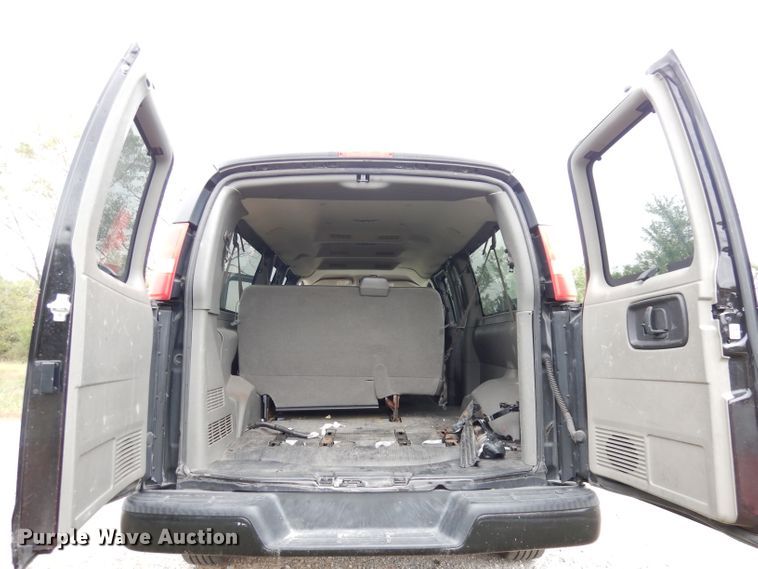 image for item DK2983 2008 Chevrolet Express 3500  van