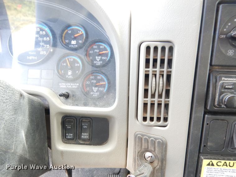 image for item DK2984 2009 International WorkStar 7300  dump truck