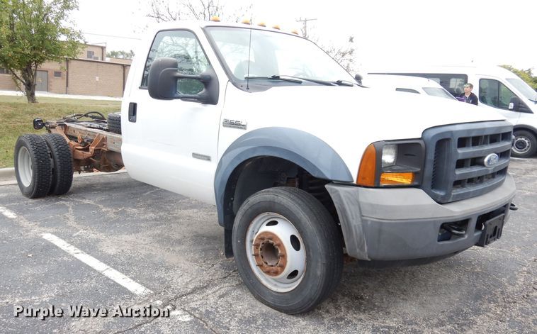 image for item DK2987 2006 Ford F550 Super Duty XL  truck cab and chassis