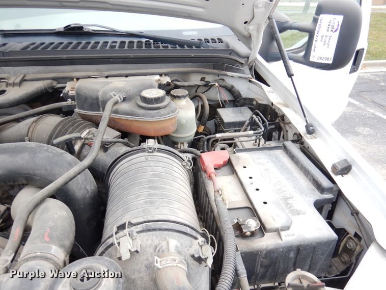 image for item DK2987 2006 Ford F550 Super Duty XL  truck cab and chassis