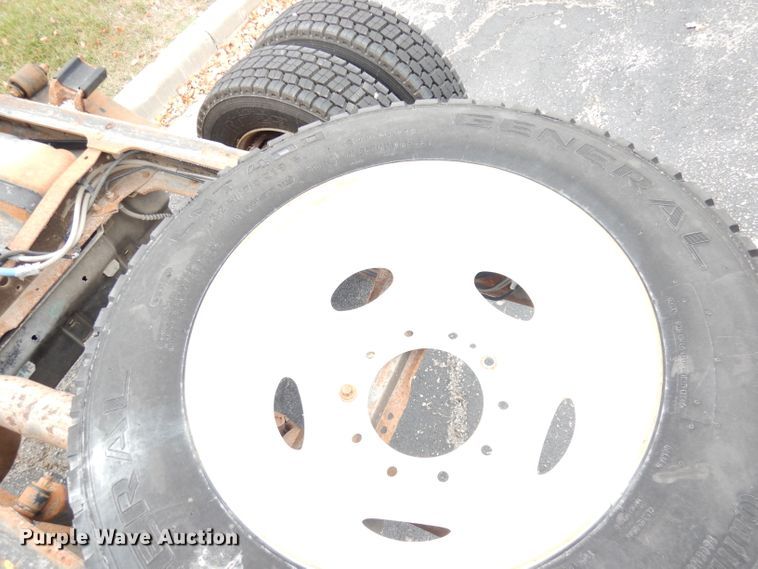 image for item DK2987 2006 Ford F550 Super Duty XL  truck cab and chassis