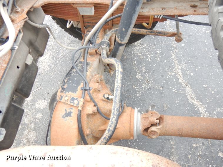 image for item DK2987 2006 Ford F550 Super Duty XL  truck cab and chassis