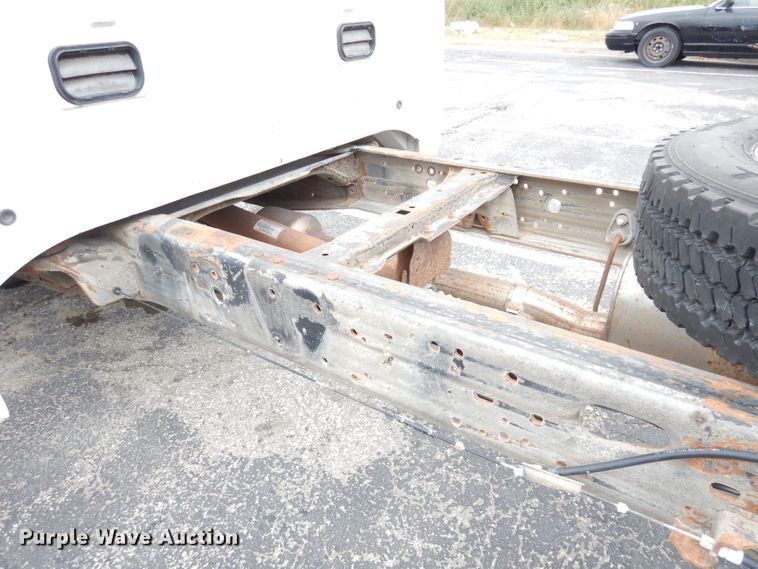 image for item DK2987 2006 Ford F550 Super Duty XL  truck cab and chassis