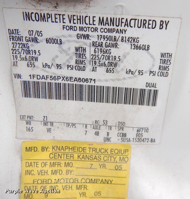 image for item DK2987 2006 Ford F550 Super Duty XL  truck cab and chassis