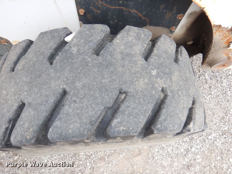 image for item DK3007 2006 Bobcat S250  skid steer loader