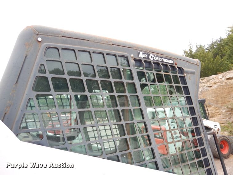 image for item DK3007 2006 Bobcat S250  skid steer loader