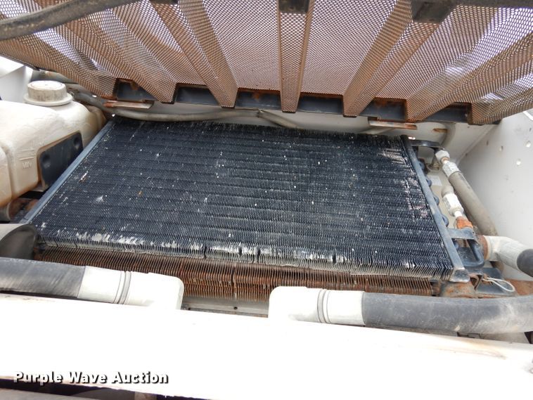 image for item DK3007 2006 Bobcat S250  skid steer loader