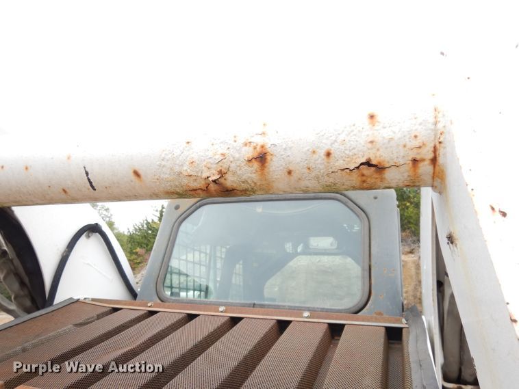 image for item DK3007 2006 Bobcat S250  skid steer loader