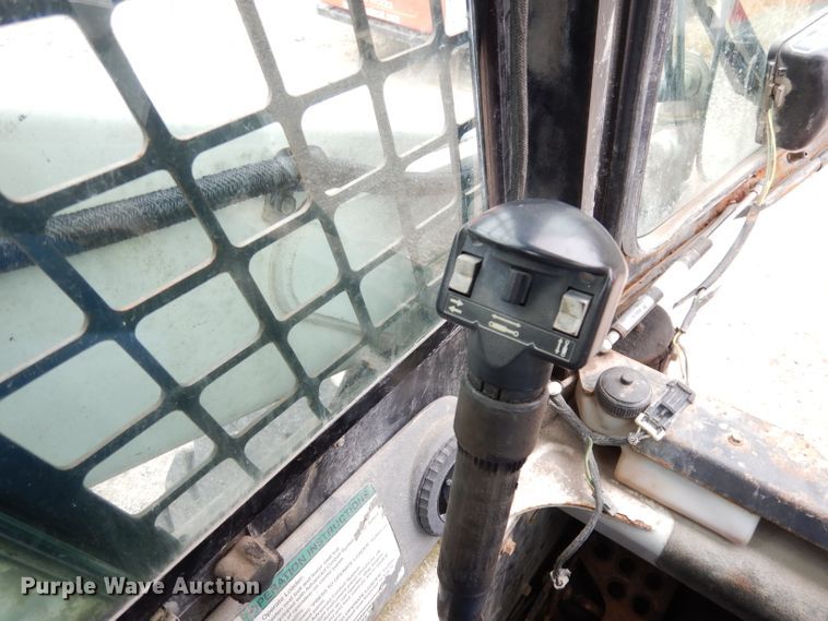 image for item DK3007 2006 Bobcat S250  skid steer loader