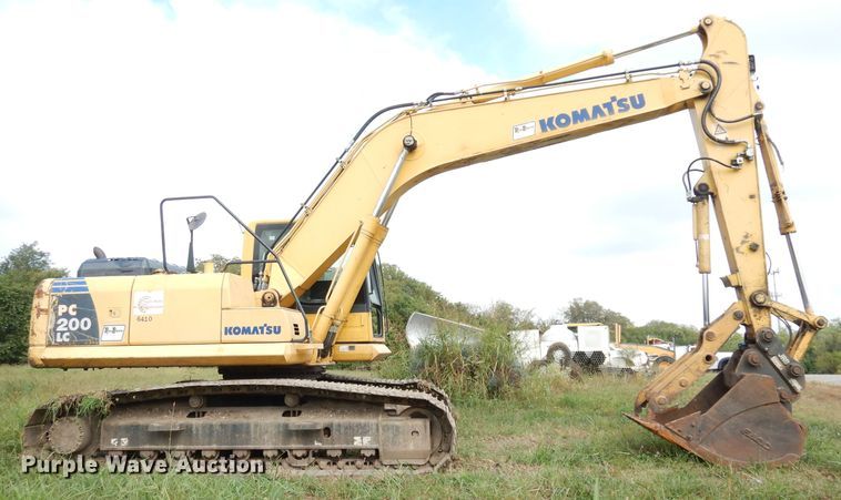 image for item DK3008 2010 Komatsu PC200LC-8  excavator
