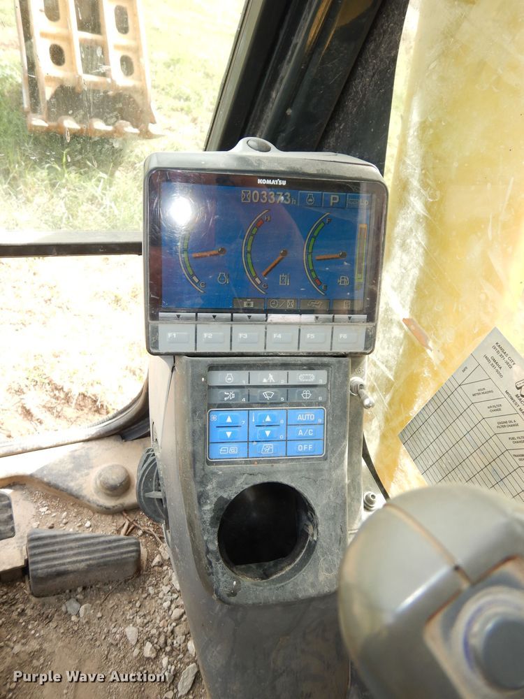 image for item DK3008 2010 Komatsu PC200LC-8  excavator