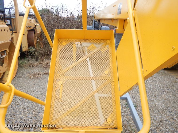 image for item DK3016 1997 Workforce XLB4232  boom lift