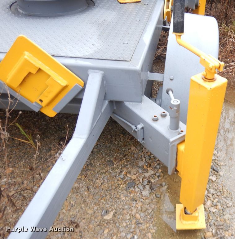 image for item DK3016 1997 Workforce XLB4232  boom lift