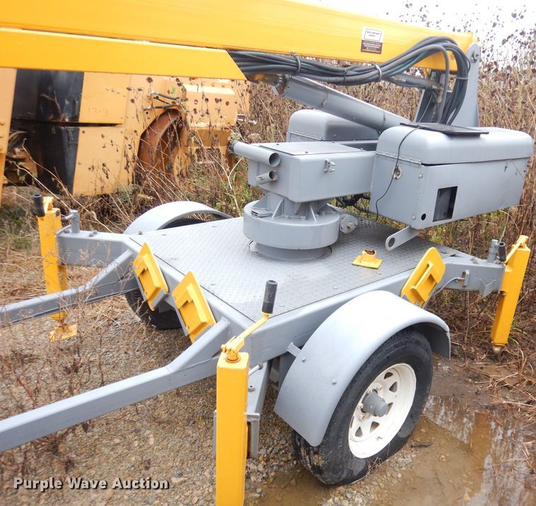 image for item DK3016 1997 Workforce XLB4232  boom lift