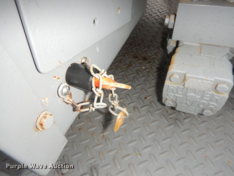 image for item DK3016 1997 Workforce XLB4232  boom lift