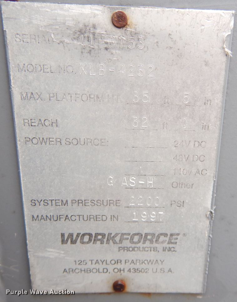 image for item DK3016 1997 Workforce XLB4232  boom lift