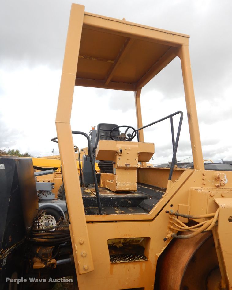 image for item DK3017 1990 Bomag BW202AD  double drum vibratory roller