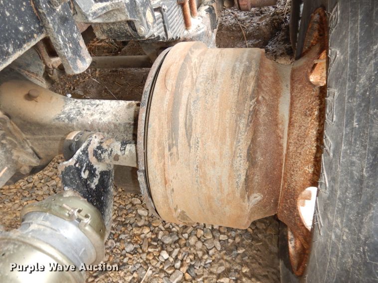 image for item DK3022 2005 Sterling L7500  dump truck