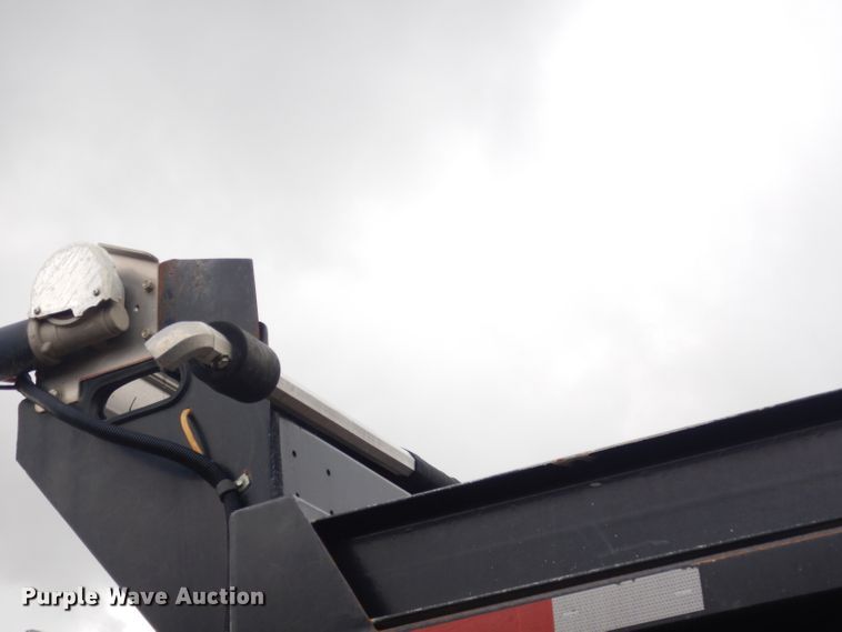 image for item DK3022 2005 Sterling L7500  dump truck