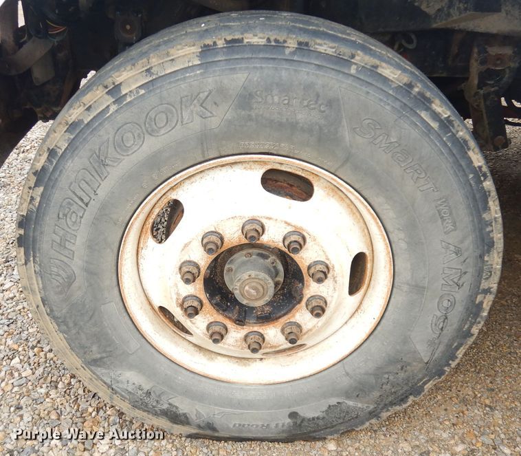 image for item DK3022 2005 Sterling L7500  dump truck