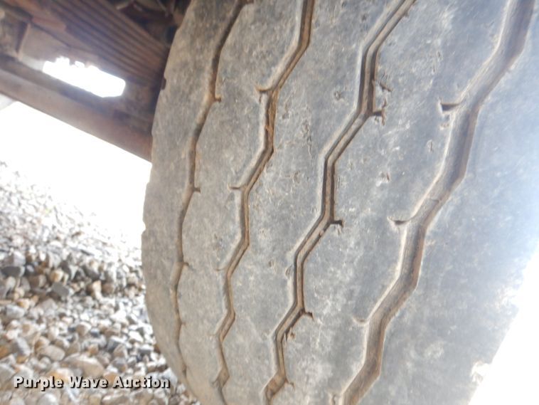 image for item DK3022 2005 Sterling L7500  dump truck