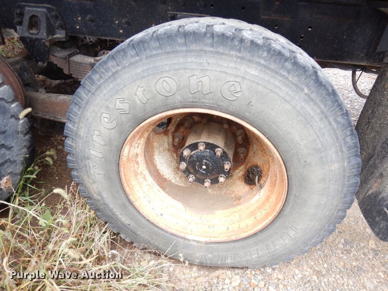 image for item DK3022 2005 Sterling L7500  dump truck