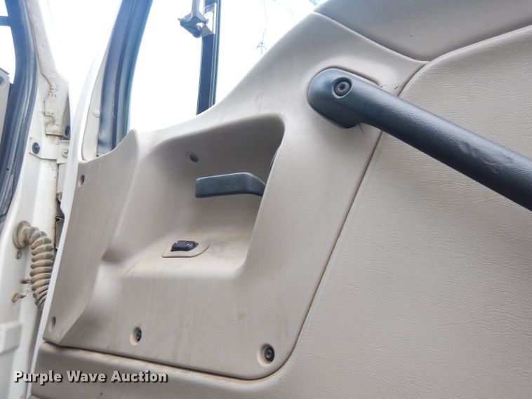 image for item DK3022 2005 Sterling L7500  dump truck