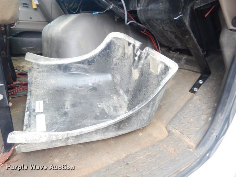 image for item DK3022 2005 Sterling L7500  dump truck