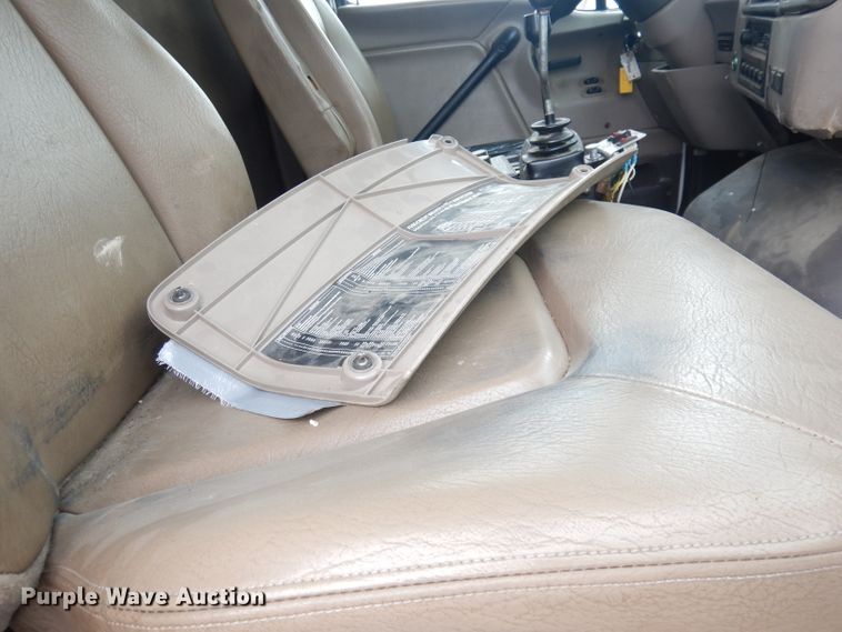 image for item DK3022 2005 Sterling L7500  dump truck