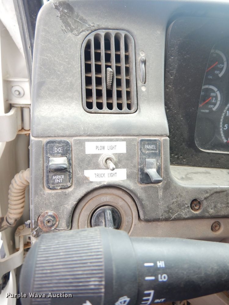 image for item DK3022 2005 Sterling L7500  dump truck