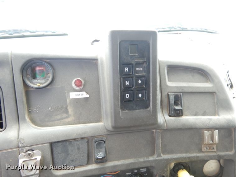 image for item DK3022 2005 Sterling L7500  dump truck