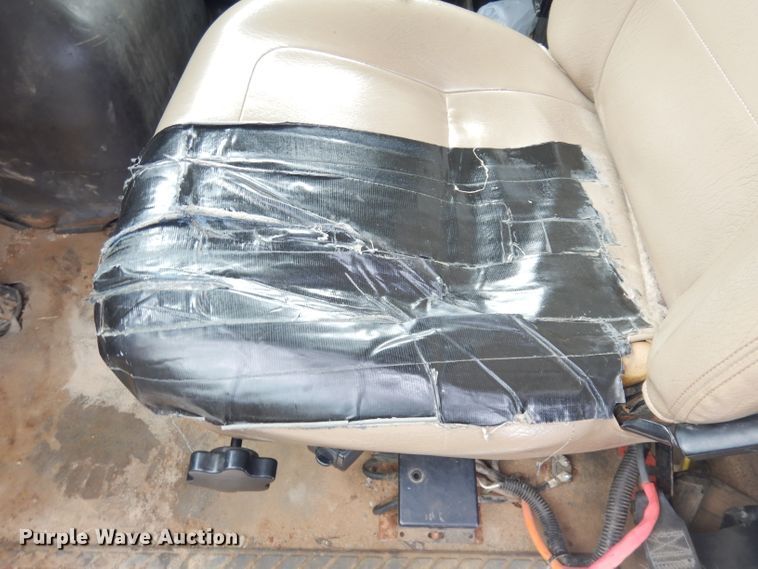 image for item DK3022 2005 Sterling L7500  dump truck