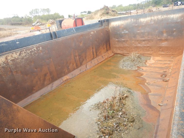 image for item DK3022 2005 Sterling L7500  dump truck