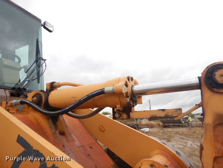 image for item DK3025 1996 Case 721B  wheel loader