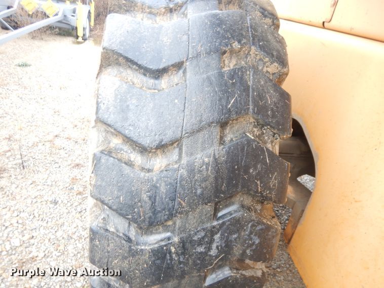 image for item DK3025 1996 Case 721B  wheel loader