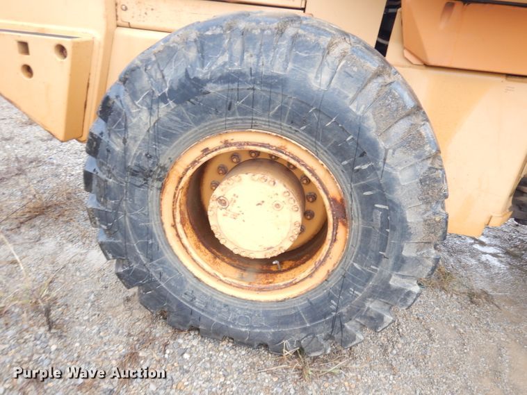 image for item DK3025 1996 Case 721B  wheel loader