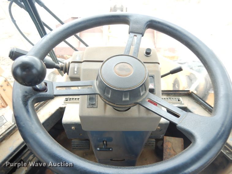 image for item DK3025 1996 Case 721B  wheel loader