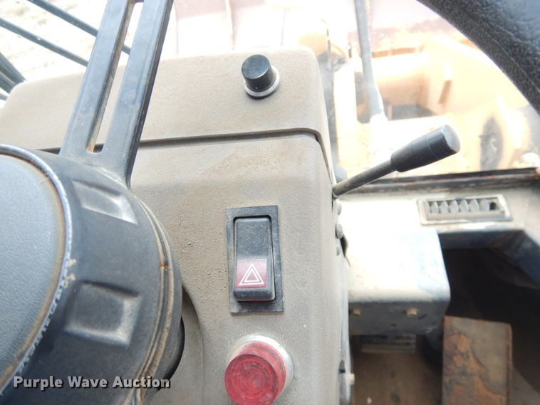 image for item DK3025 1996 Case 721B  wheel loader