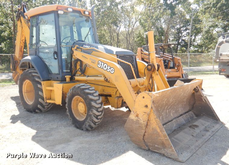 image for item DK3043 2001 John Deere 310SG  backhoe