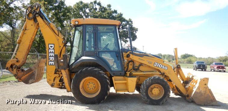 image for item DK3043 2001 John Deere 310SG  backhoe