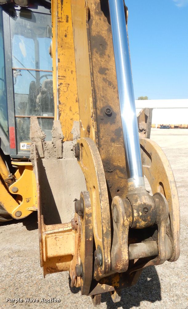 image for item DK3043 2001 John Deere 310SG  backhoe