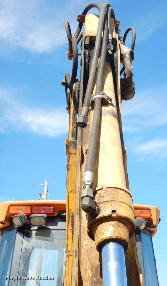 image for item DK3043 2001 John Deere 310SG  backhoe