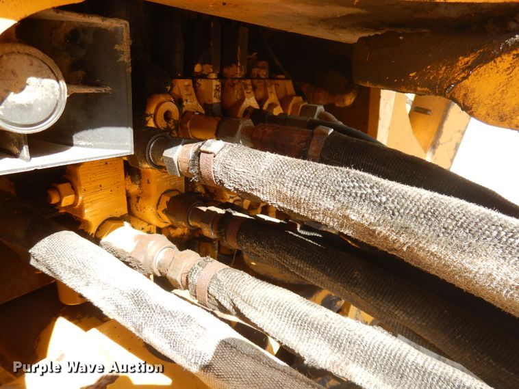 image for item DK3043 2001 John Deere 310SG  backhoe