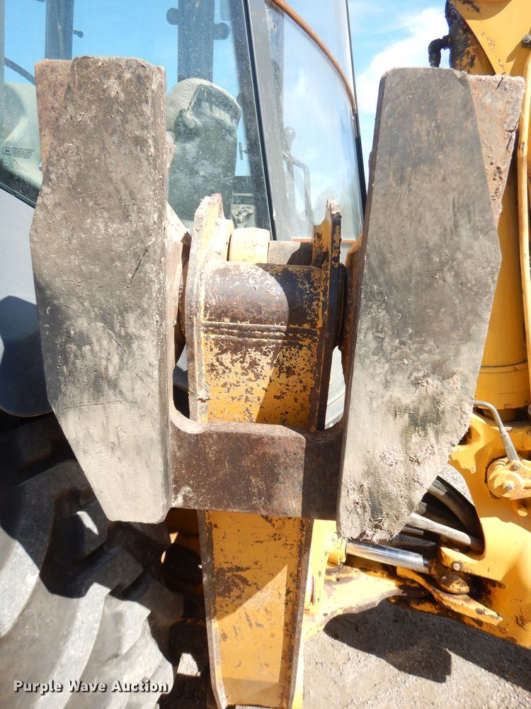 image for item DK3043 2001 John Deere 310SG  backhoe