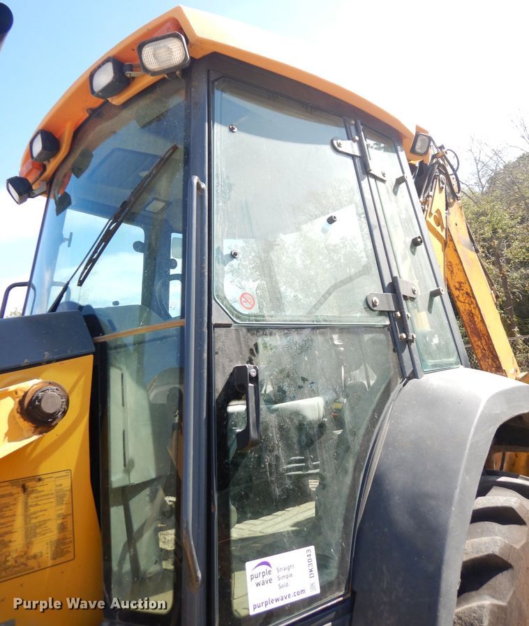 image for item DK3043 2001 John Deere 310SG  backhoe