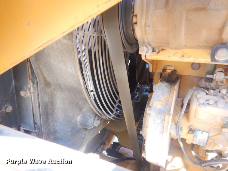 image for item DK3043 2001 John Deere 310SG  backhoe