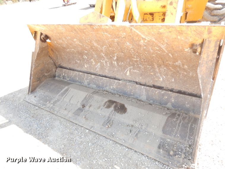 image for item DK3043 2001 John Deere 310SG  backhoe