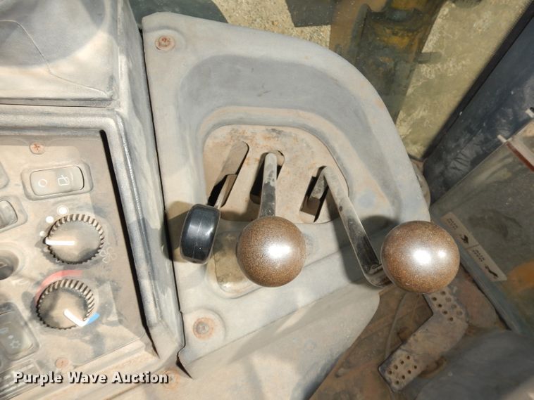 image for item DK3043 2001 John Deere 310SG  backhoe