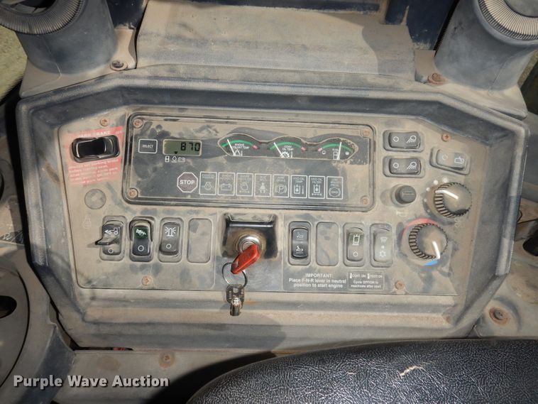 image for item DK3043 2001 John Deere 310SG  backhoe